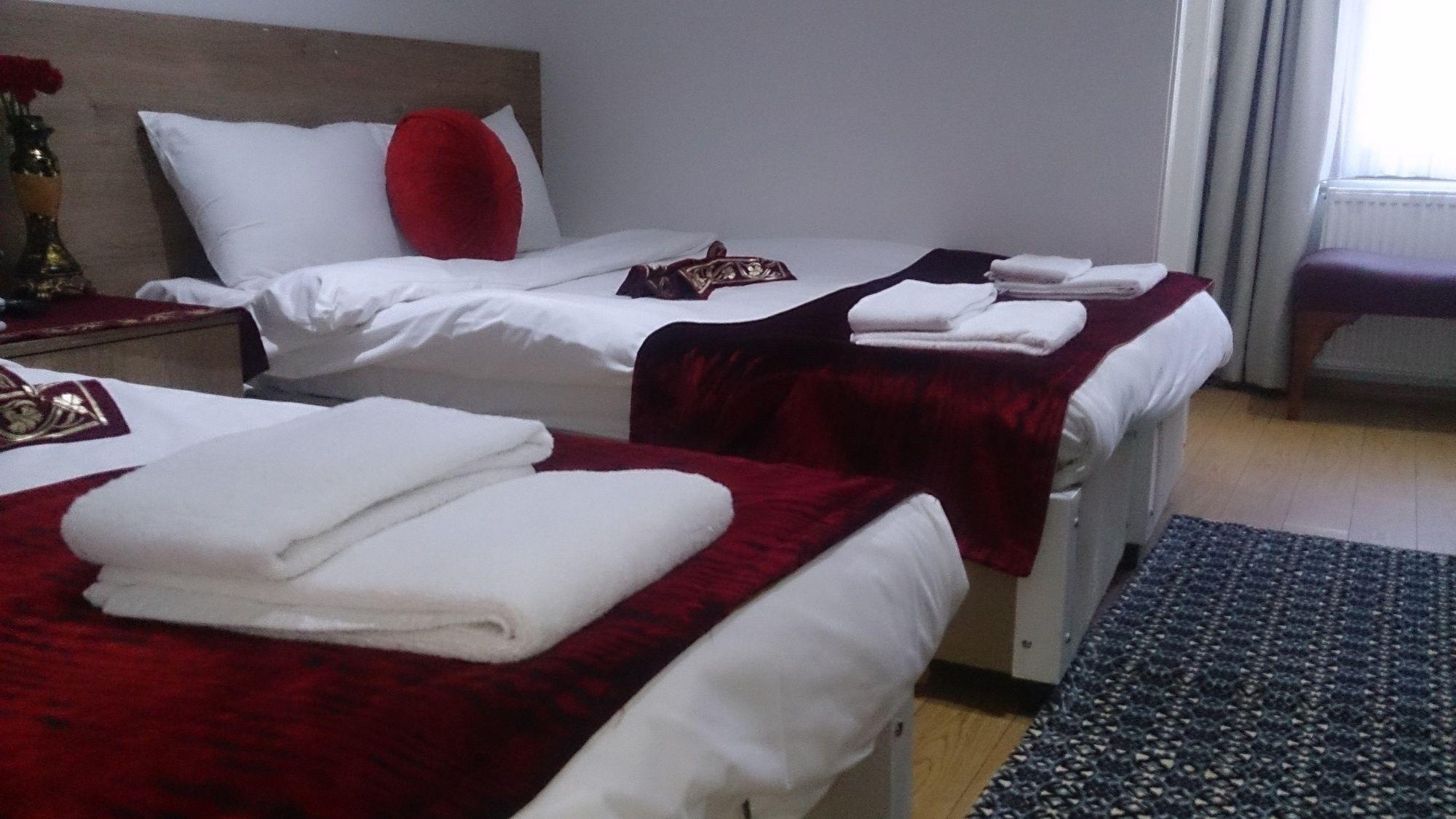 Abisso Hotel Provincia di Provincia di Istanbul Esterno foto A room at the hotel