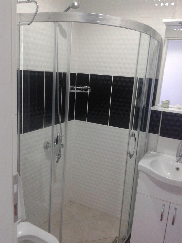 Abisso Hotel Provincia di Provincia di Istanbul Esterno foto A shower enclosure